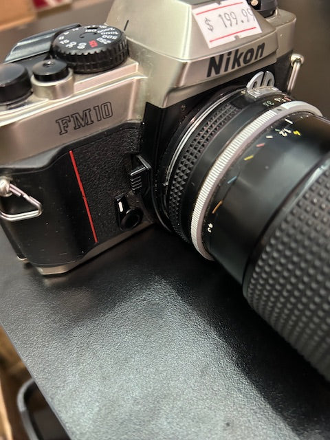 Nikon FM10 w/ 43-86mm Lens